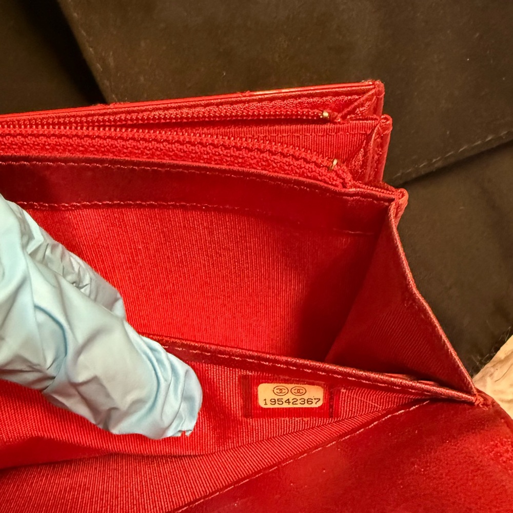 Chanel Red Patent Leather Single Flap Boy Continental Wallet - Picture 7 of 16